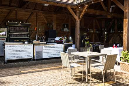 Hostellerie Bourguignonne Verdun sur le Doubs | Hôtel Restaurant Saône et Loire | Outdoor kitchen