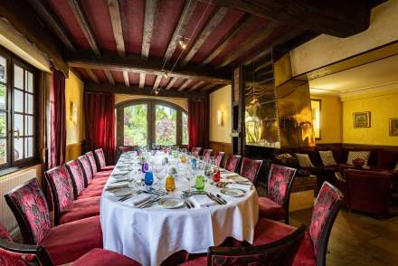Hostellerie Bourguignonne Verdun sur le Doubs | Gastronomic Restaurant/Restaurant room