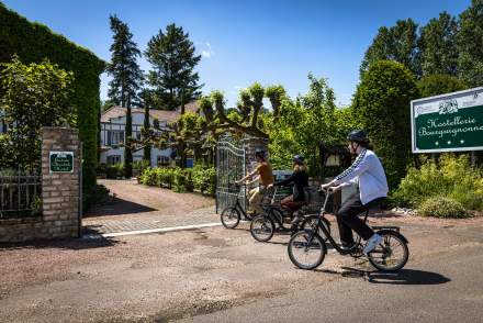 Hostellerie Bourguignonne Verdun sur le Doubs | <span><span><span>Hotel Séminaire Saône et Loire </span></span></span> | Vélos