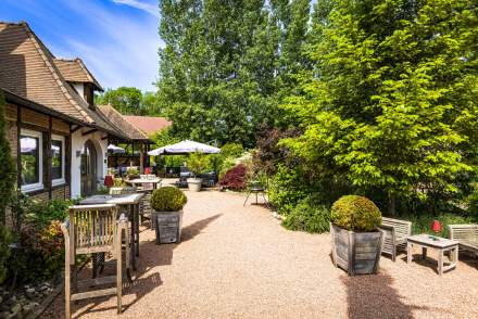 Hostellerie Bourguignonne Verdun sur le Doubs | <span><span><span>Hotel Séminaire Saône et Loire </span></span></span> | Jardin